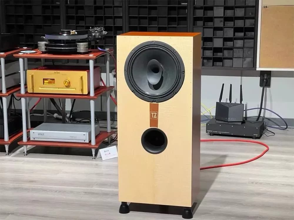 Dartzeel MHB-12NB – акустическая система с уникальной технологией виртуального бесконечного экрана