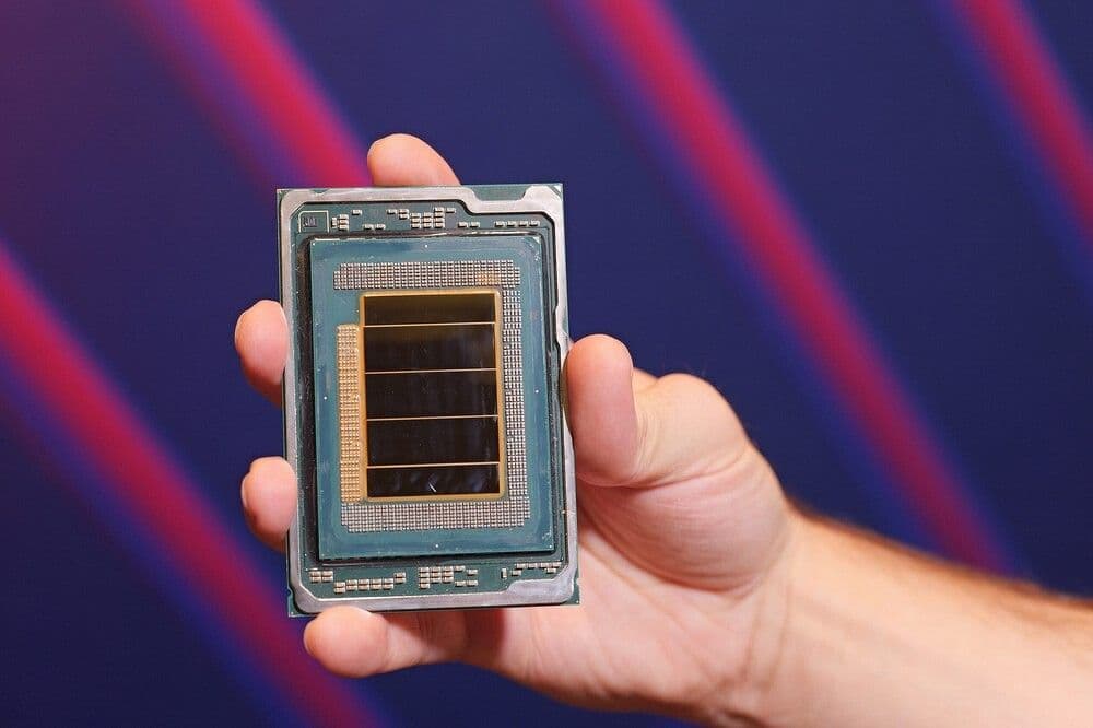 Последний оплот Intel рухнул. AMD почти пинками выгоняет ее с рынка серверных процессоров. Epyc покупают лучше, чем Xeon