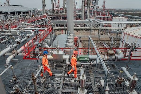 Как «Нефтяная индустрия Сербии» перешла от разрозненных таблиц к единой системе управления добычей на платформе Knowledge Space