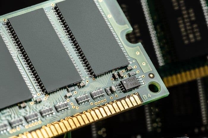 Вверх рванули цены на память древнего стандарта DDR3