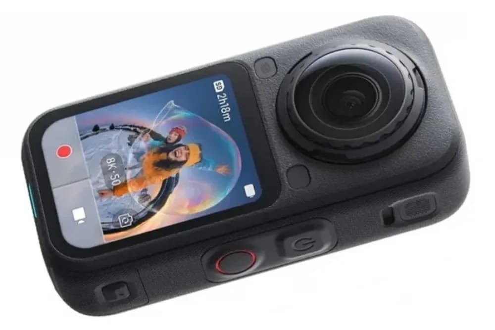 Первое изображение и характеристики экшн-камеры Insta360 X6